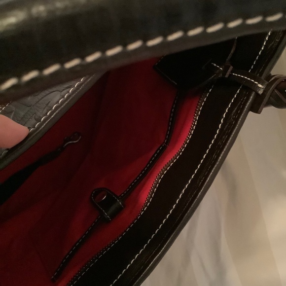 Dooney & Bourke Russell Bag Black - Picture 8 of 11